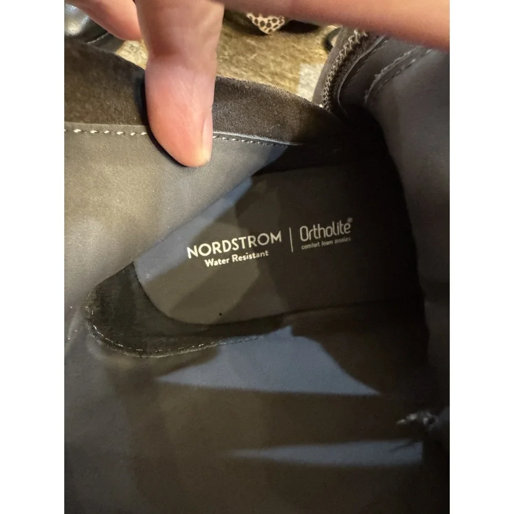 Nordstrom Maxwell Waterproof‎ Boot  Size 7 Gray Suede Ortholite